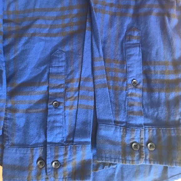 Goodfellow & Co. blue & black men’s flannel shirt - Picture 5 of 6